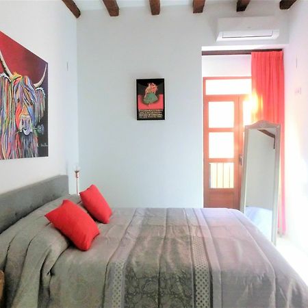 Total Valencia Lonja Apartment Exterior foto